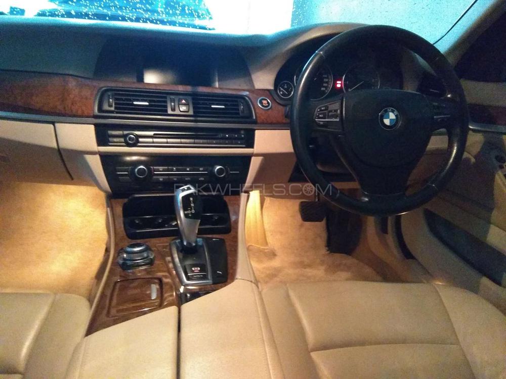 BMW 5 Series 2010 for Sale in Lahore BMW 5 Series 2010 for Sale in Lahore Image-8