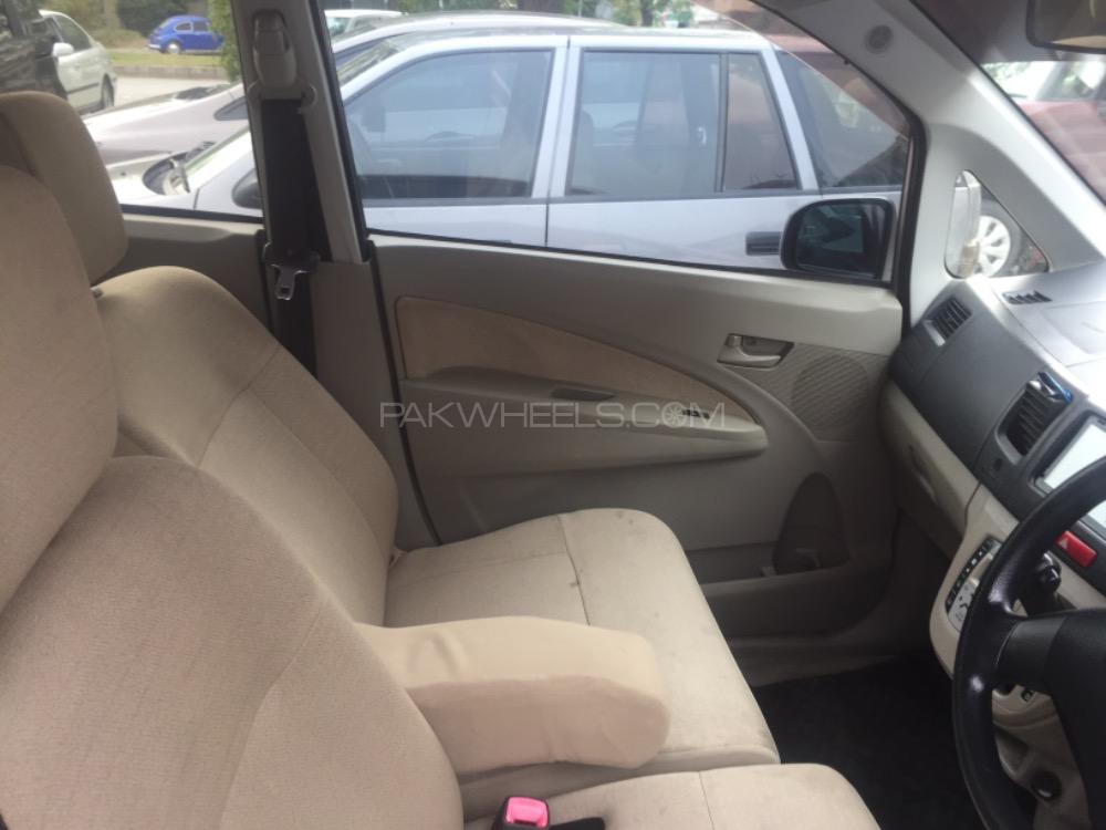 Daihatsu Move 2011 for Sale in Islamabad Daihatsu Move 2011 for Sale in Islamabad Image-2