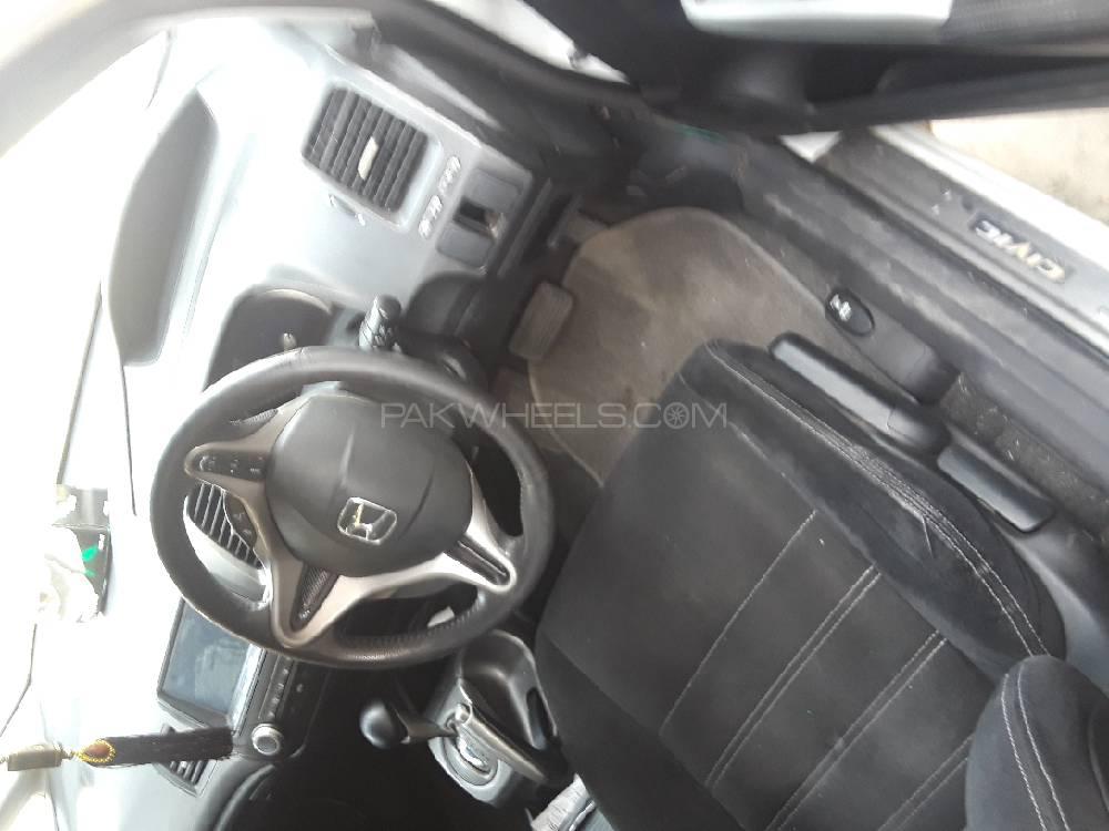 Honda Civic 2010 for Sale in Rawalpindi Honda Civic 2010 for Sale in Rawalpindi Image-5
