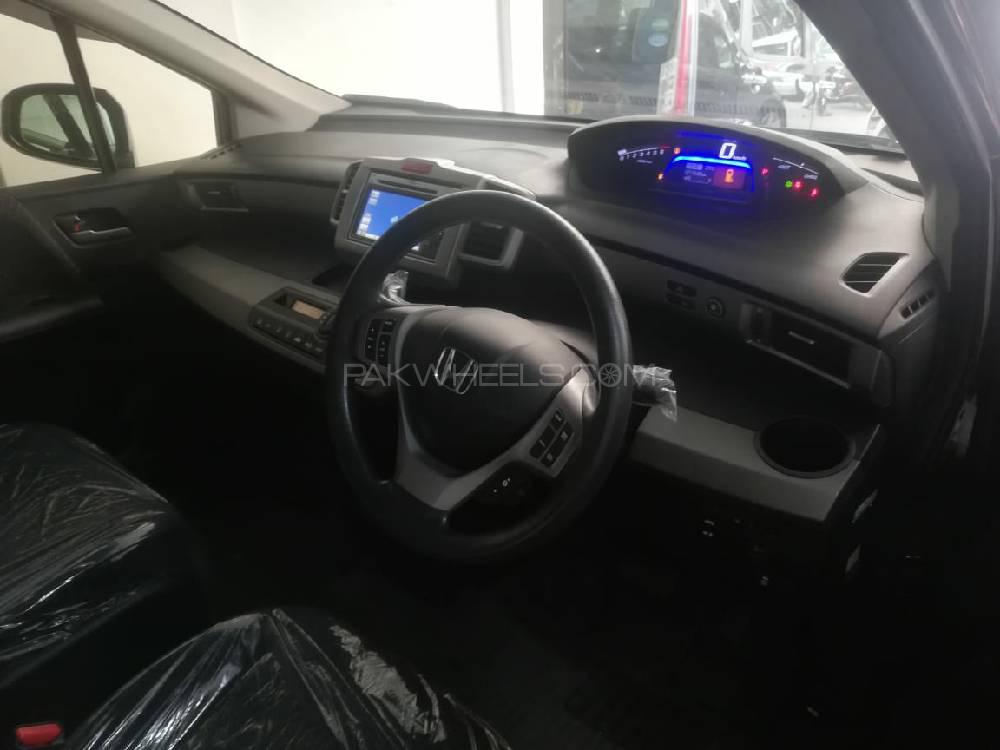 Honda Freed 2012 for Sale in Karachi Honda Freed 2012 for Sale in Karachi Image-5