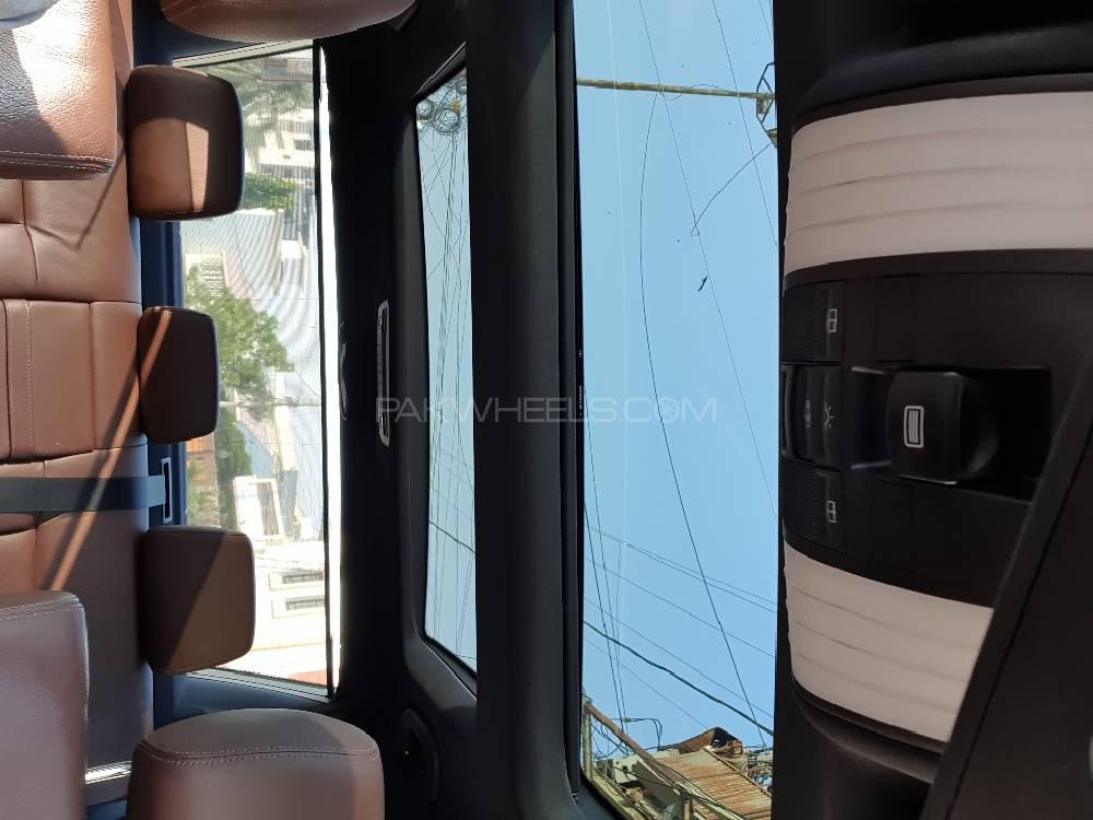 Mercedes Benz E Class 2013 for Sale in Karachi Mercedes Benz E Class 2013 for Sale in Karachi Image-11