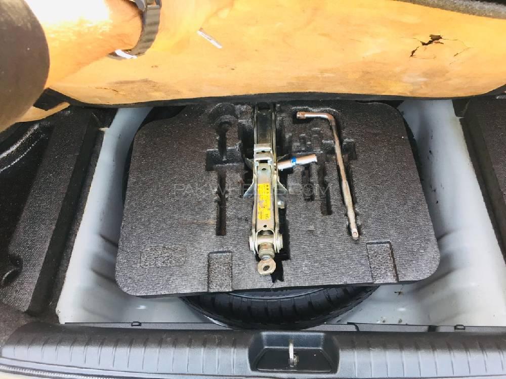 Toyota Corolla 2014 for Sale in Karachi Toyota Corolla 2014 for Sale in Karachi Image-8