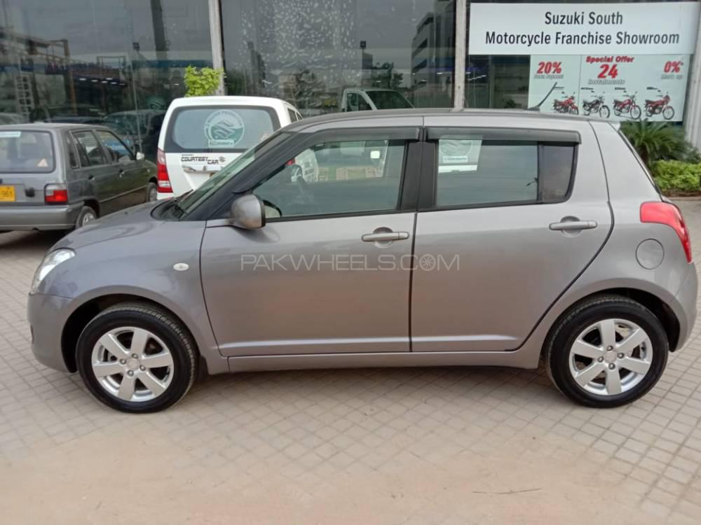 Suzuki Swift 2019 for Sale in Karachi Suzuki Swift 2019 for Sale in Karachi Image-2