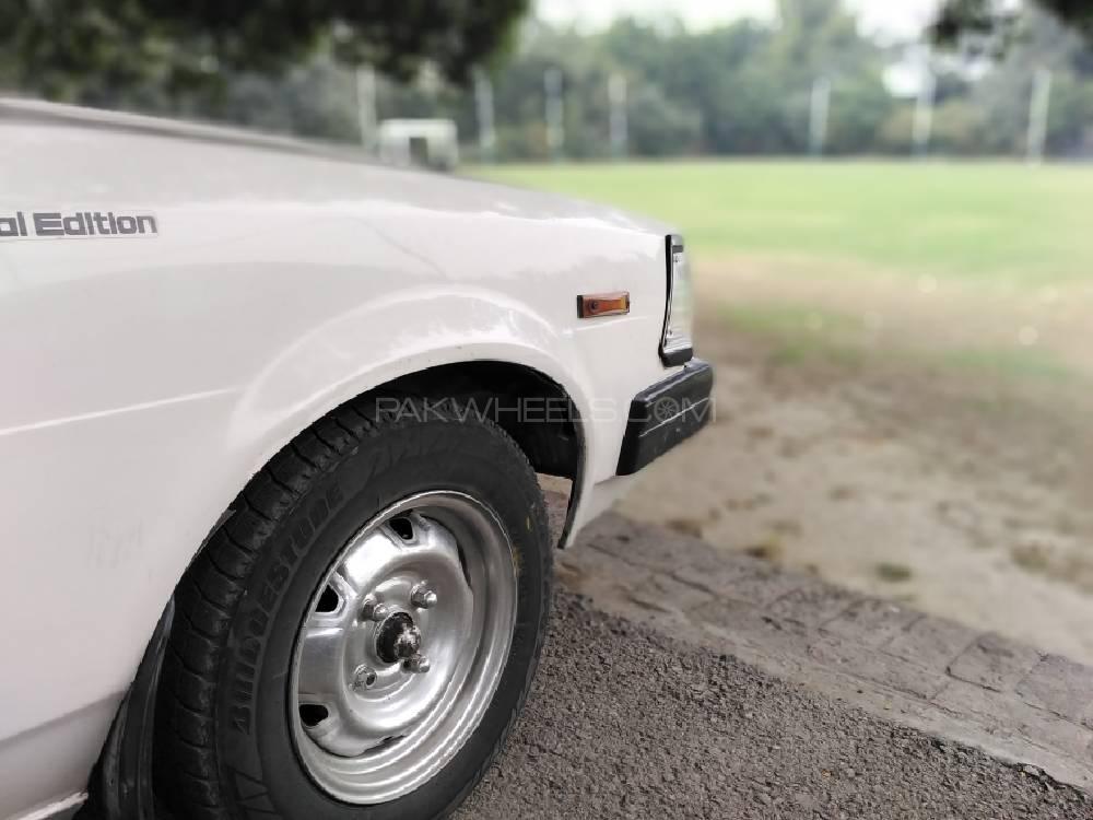Toyota Corolla 1982 for Sale in Lahore Toyota Corolla 1982 for Sale in Lahore Image-3