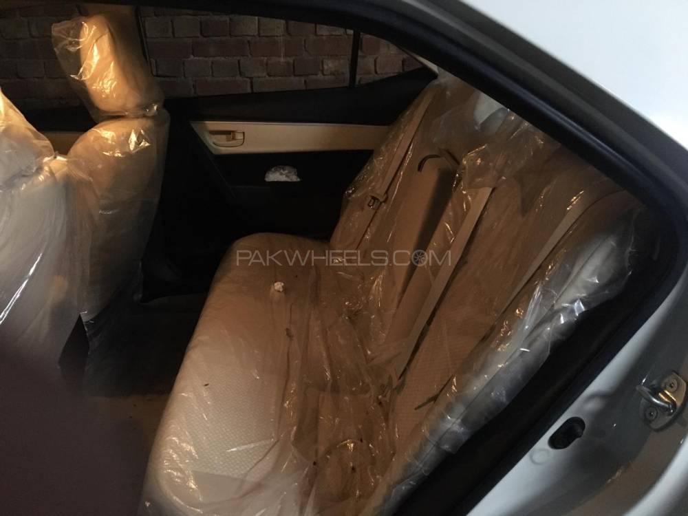 Toyota Corolla 2018 for Sale in Lahore Toyota Corolla 2018 for Sale in Lahore Image-5