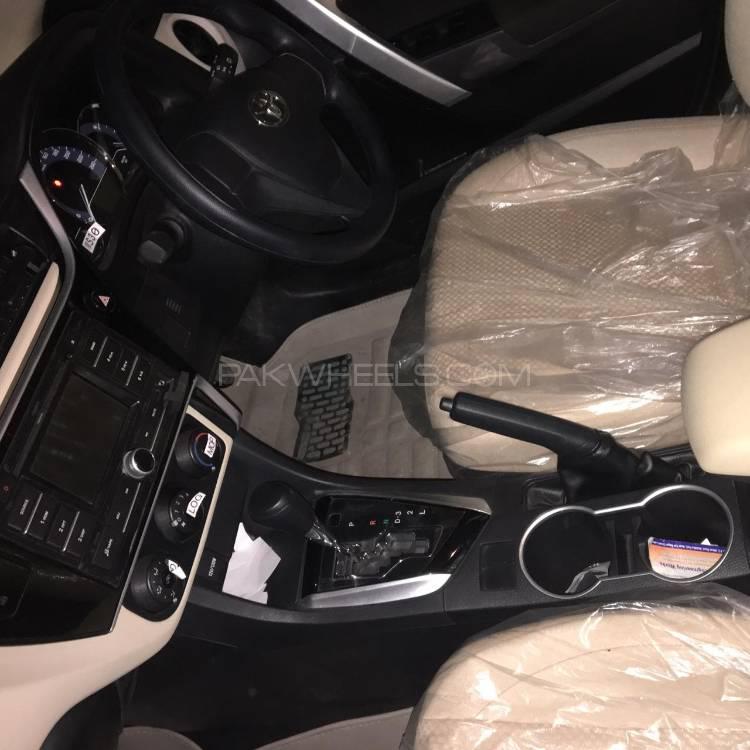 Toyota Corolla 2018 for Sale in Lahore Toyota Corolla 2018 for Sale in Lahore Image-7