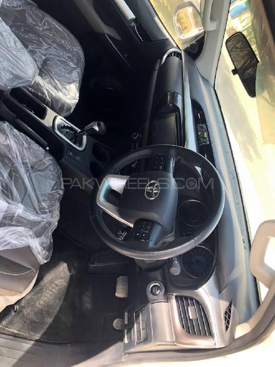 Toyota Hilux 2018 for Sale in Karachi Toyota Hilux 2018 for Sale in Karachi Image-8