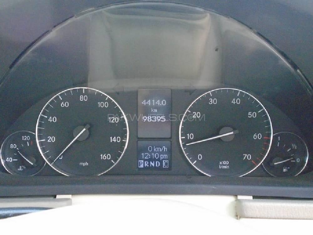 Mercedes Benz C Class 2005 for Sale in Karachi Mercedes Benz C Class 2005 for Sale in Karachi Image-11