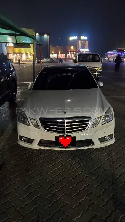 Mercedes Benz E Class 2010 for Sale in Peshawar Mercedes Benz E Class 2010 for Sale in Peshawar Image-4