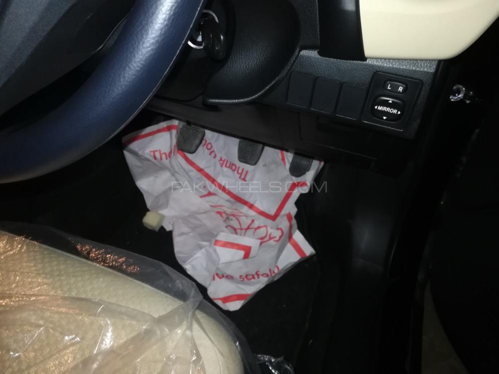 Toyota Corolla 2019 for Sale in Rawalpindi Toyota Corolla 2019 for Sale in Rawalpindi Image-8