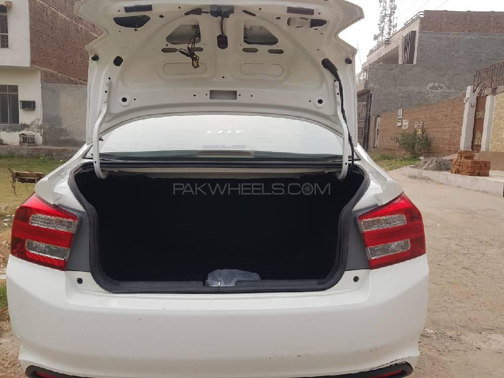Honda City 2018 for Sale in Faisalabad Honda City 2018 for Sale in Faisalabad Image-10