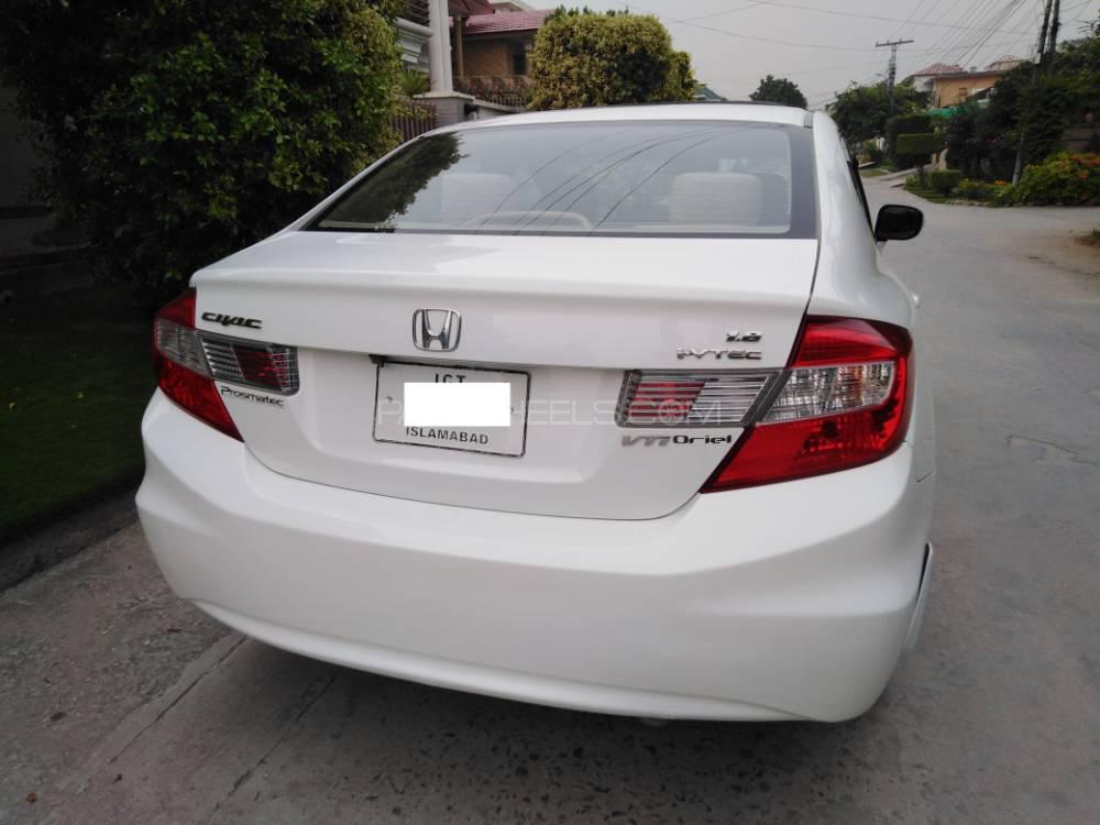 Honda Civic 2013 for Sale in Islamabad Honda Civic 2013 for Sale in Islamabad Image-7