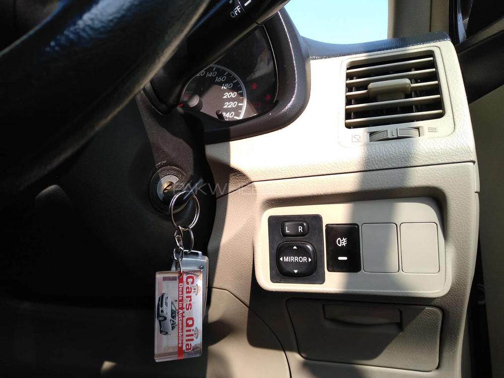 Toyota Corolla 2014 for Sale in Karachi Toyota Corolla 2014 for Sale in Karachi Image-10