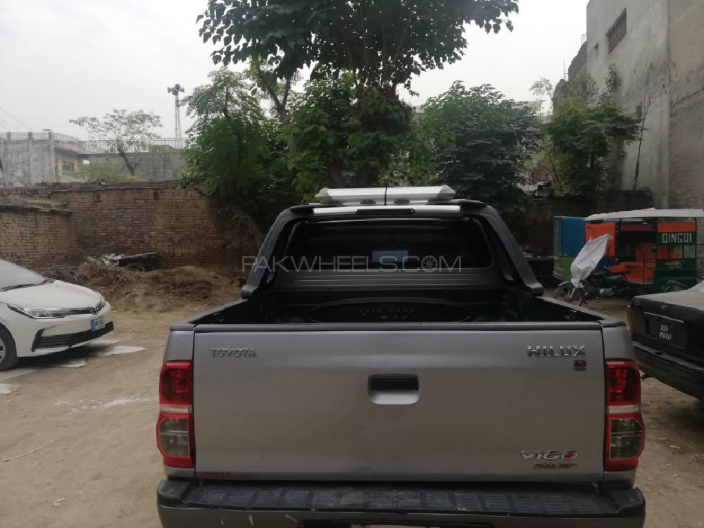 Toyota Hilux 2013 for Sale in Islamabad Image-1
