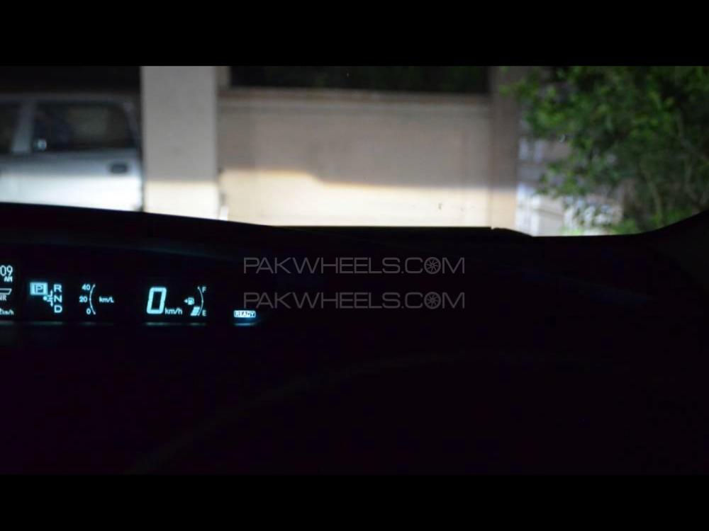 Toyota Prius 2011 for Sale in Rawalpindi Toyota Prius 2011 for Sale in Rawalpindi Image-4