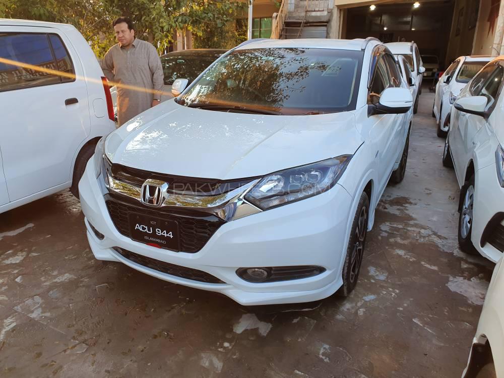 Honda Vezel 2015 for Sale in Peshawar Honda Vezel 2015 for Sale in Peshawar Image-2