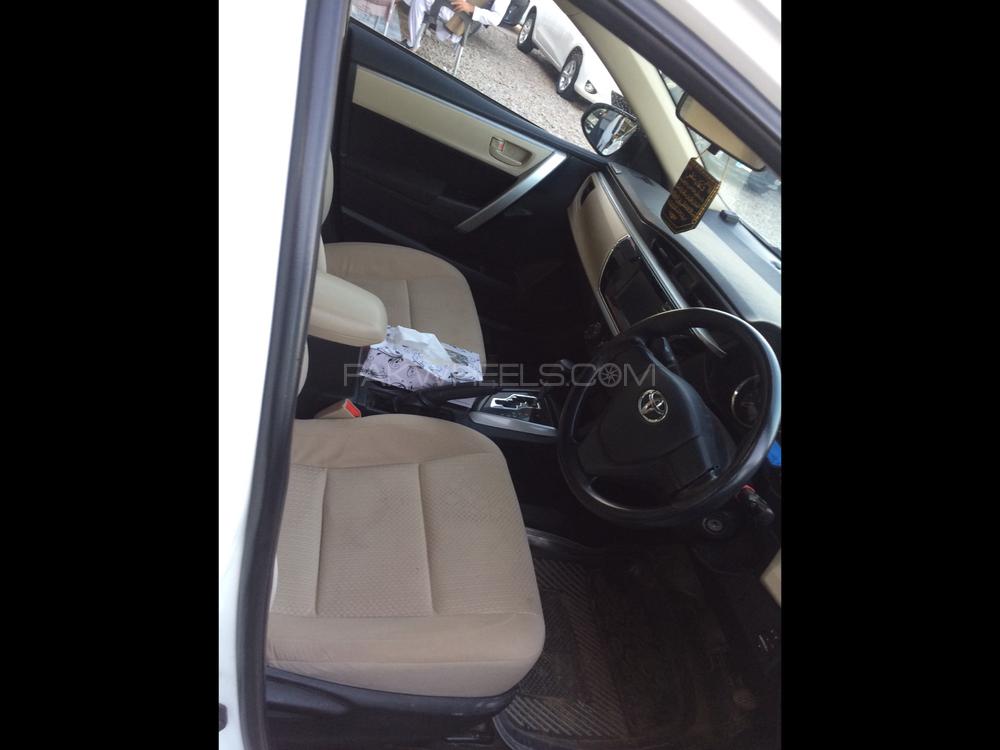 Toyota Corolla 2016 for Sale in Peshawar Toyota Corolla 2016 for Sale in Peshawar Image-7