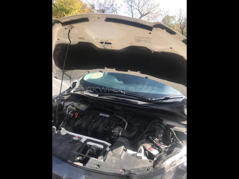 Honda Vezel 2015 for Sale in Abbottabad Honda Vezel 2015 for Sale in Abbottabad Image-7