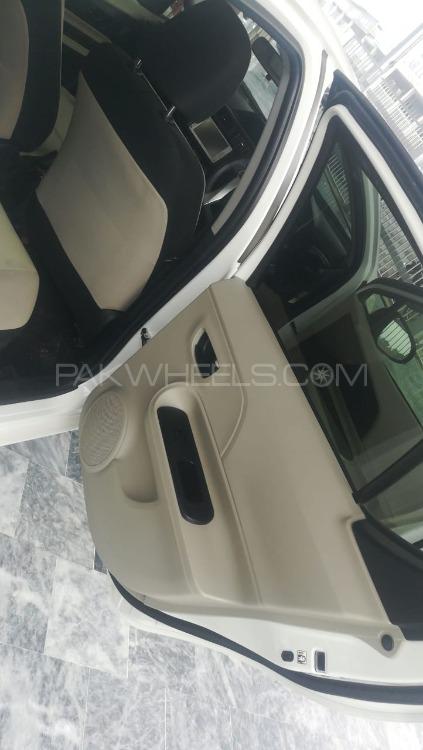 Toyota Aqua 2014 for Sale in Peshawar Toyota Aqua 2014 for Sale in Peshawar Image-6