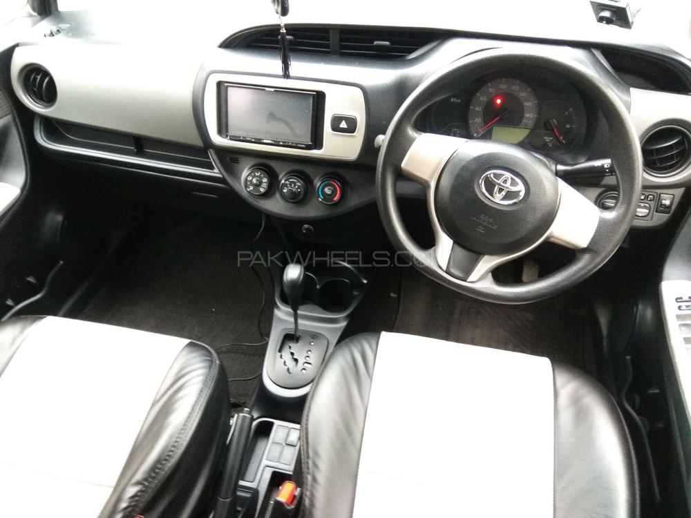 Toyota Vitz 2015 for Sale in Lahore Toyota Vitz 2015 for Sale in Lahore Image-10