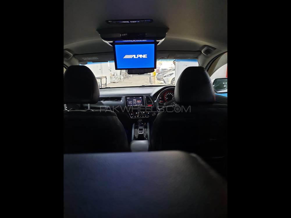 Honda Vezel 2014 for Sale in Lahore Honda Vezel 2014 for Sale in Lahore Image-11