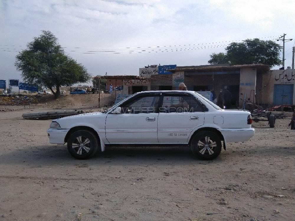 Toyota Corolla 1990 for Sale in Karak Image-1