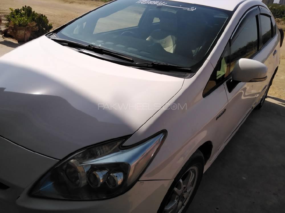 Toyota Prius 2011 for Sale in Karachi Toyota Prius 2011 for Sale in Karachi Image-7
