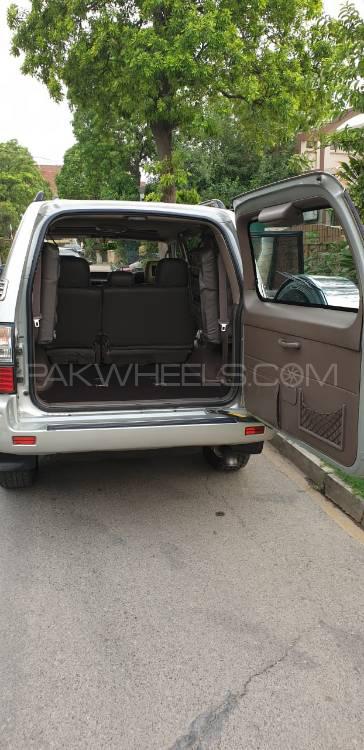 Toyota Prado 2001 for Sale in Lahore Toyota Prado 2001 for Sale in Lahore Image-7