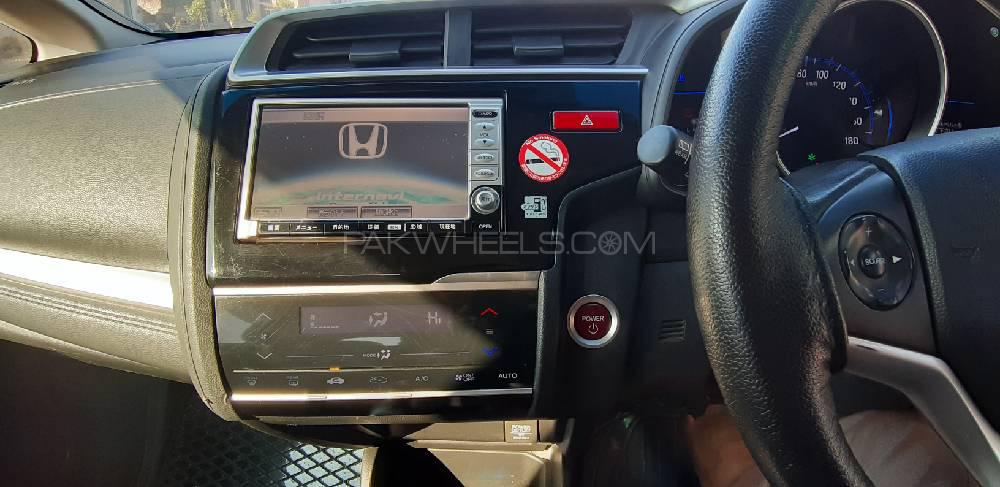 Honda Fit 2018 for Sale in Burewala Honda Fit 2018 for Sale in Burewala Image-11