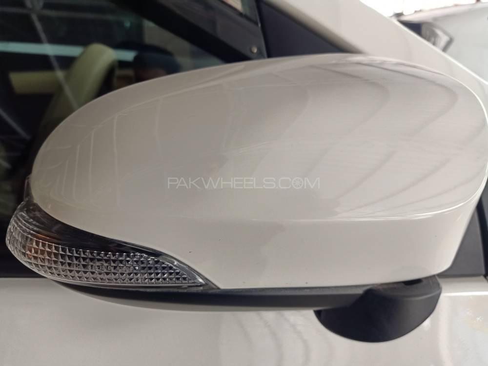 Toyota Corolla 2019 for Sale in Peshawar Toyota Corolla 2019 for Sale in Peshawar Image-8