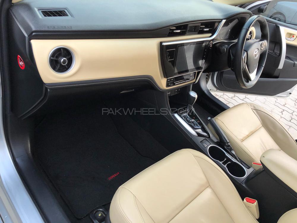 Toyota Corolla 2017 for Sale in Peshawar Toyota Corolla 2017 for Sale in Peshawar Image-7