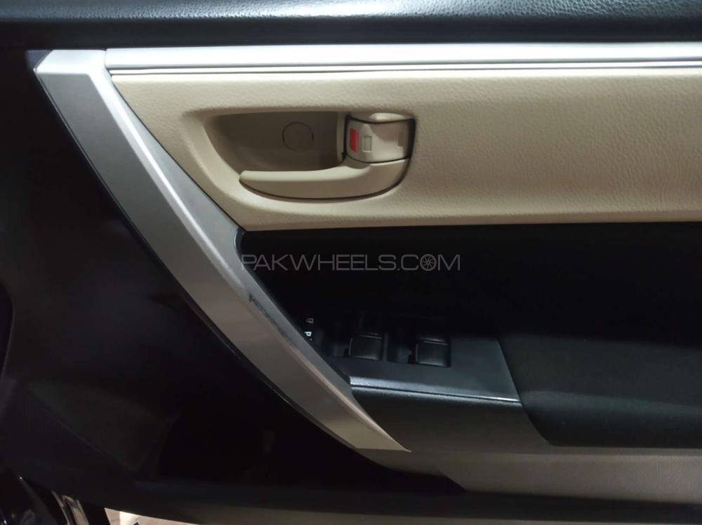 Toyota Corolla 2017 for Sale in Islamabad Toyota Corolla 2017 for Sale in Islamabad Image-12