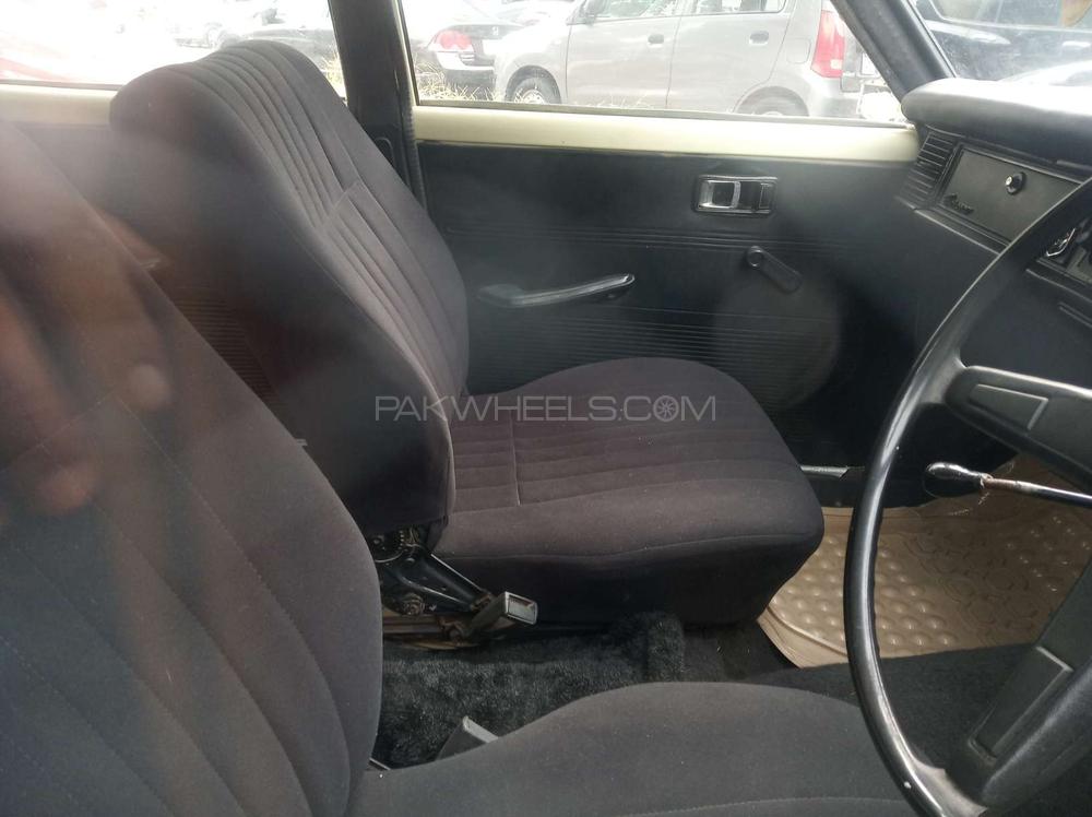 Toyota Corona 1970 for Sale in Islamabad Toyota Corona 1970 for Sale in Islamabad Image-6