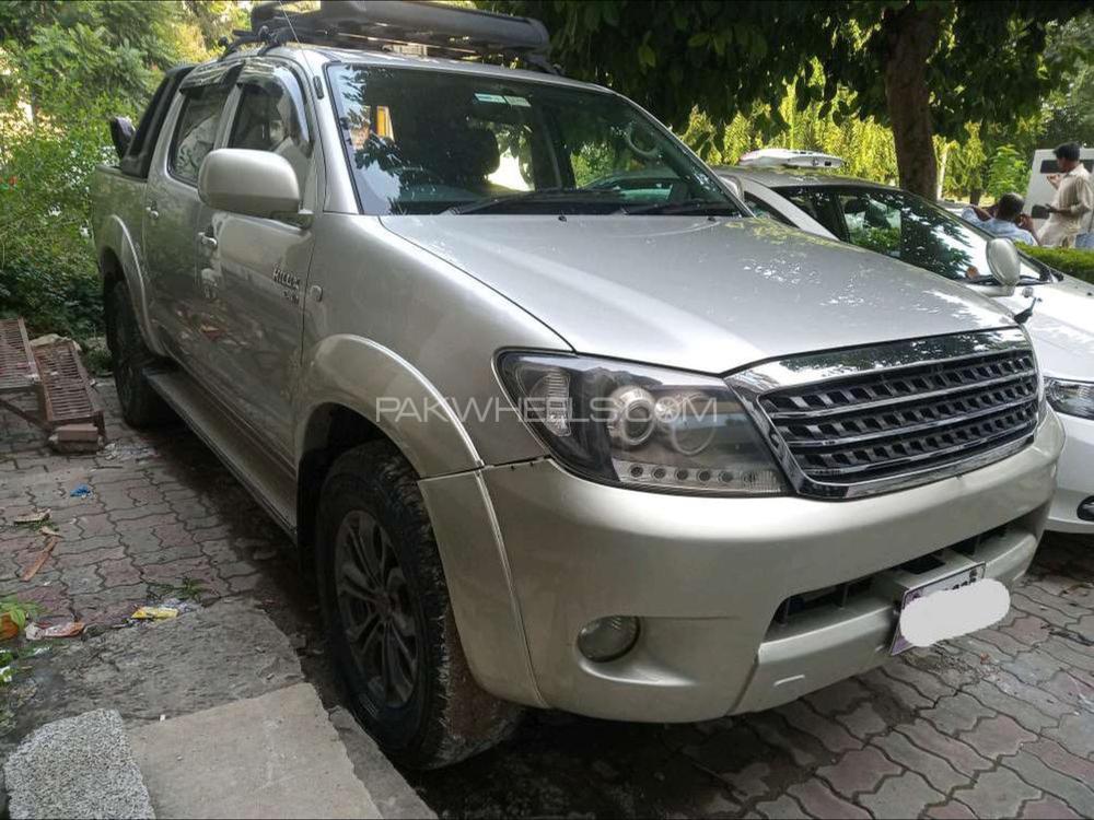 Toyota Hilux 2007 for Sale in Islamabad Image-1