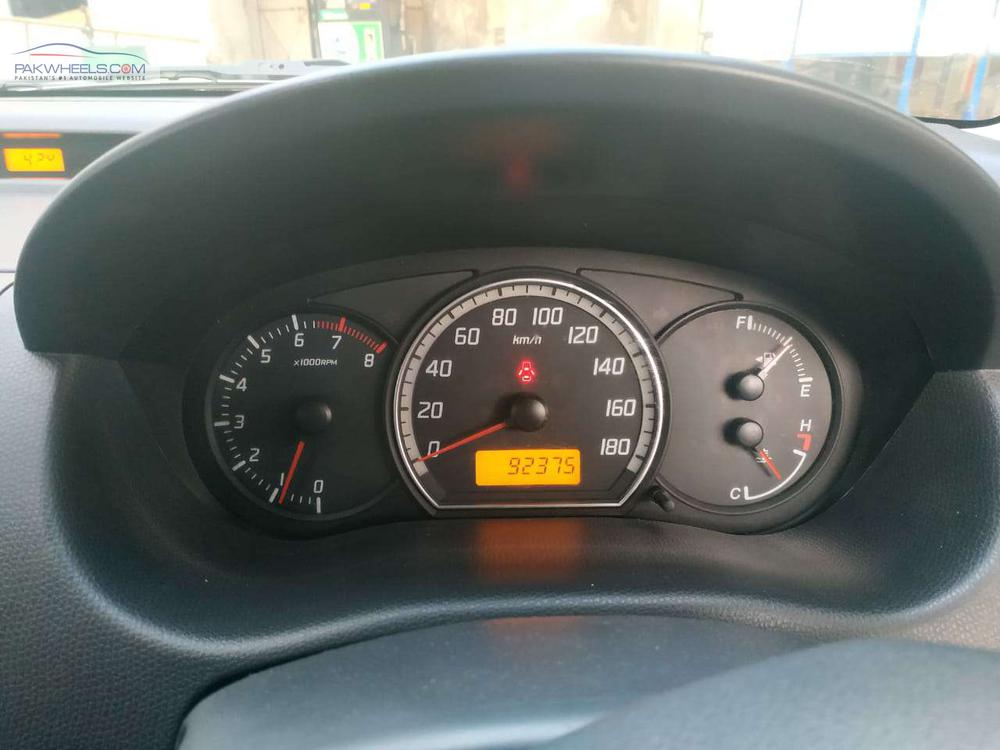 Suzuki Swift 2012 for Sale in Lahore Suzuki Swift 2012 for Sale in Lahore Image-11