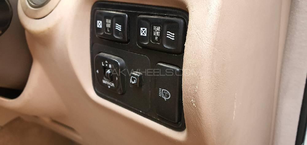 Toyota Land Cruiser 2001 for Sale in Lahore Toyota Land Cruiser 2001 for Sale in Lahore Image-2