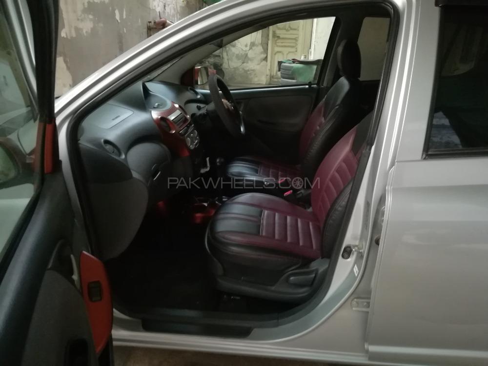 Toyota Vitz 2004 for Sale in Faisalabad Toyota Vitz 2004 for Sale in Faisalabad Image-3