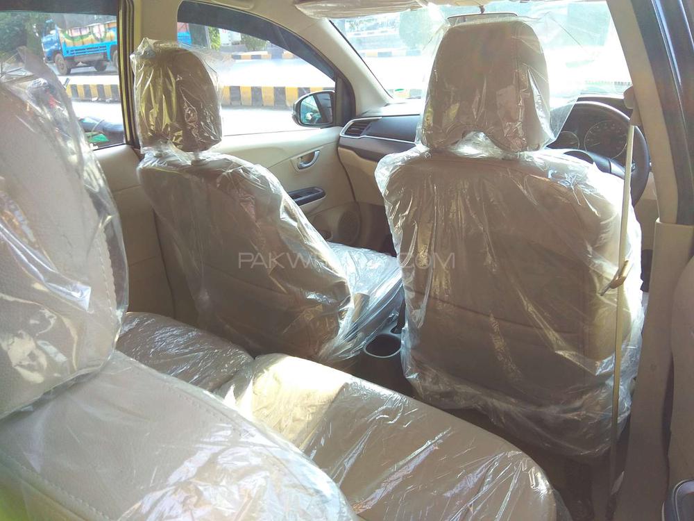 Honda BR-V 2018 for Sale in Lahore Honda BR-V 2018 for Sale in Lahore Image-9