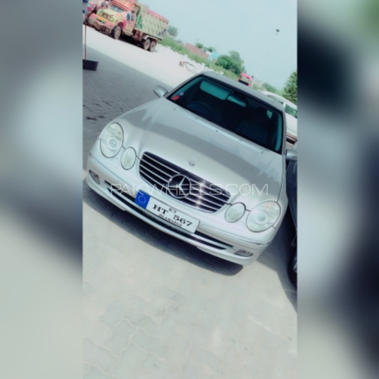 Mercedes Benz E Class - 2005  Mercedes Benz E Class - 2005  Image-4