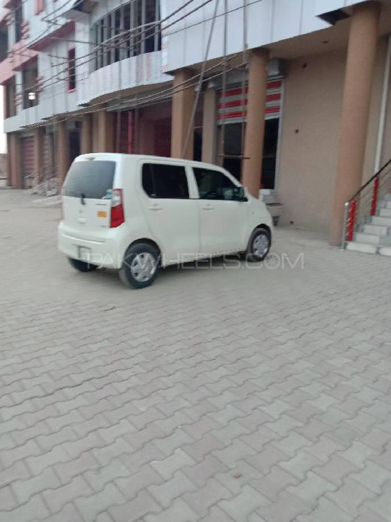 سوزوکی ویگن آر 2013 for Sale in پشاور سوزوکی ویگن آر 2013 for Sale in پشاور Image-14