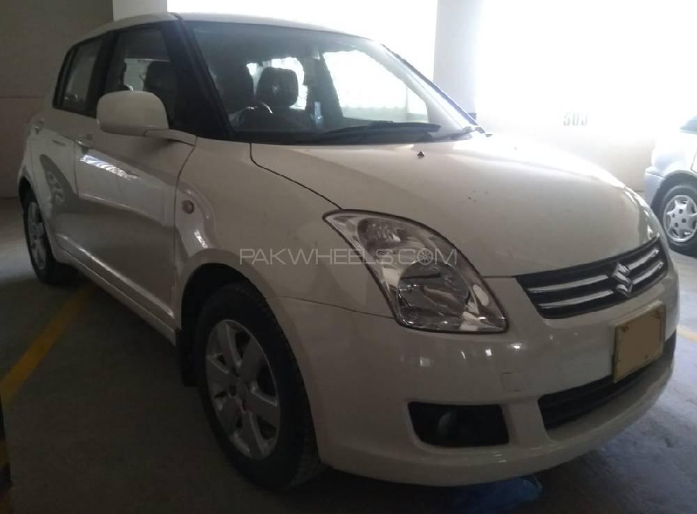 سوزوکی سوئفٹ 2015 for Sale in کراچی سوزوکی سوئفٹ 2015 for Sale in کراچی Image-3