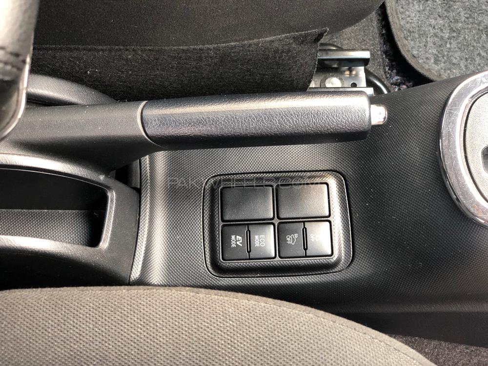 Toyota Aqua 2015 for Sale in Lahore Toyota Aqua 2015 for Sale in Lahore Image-6