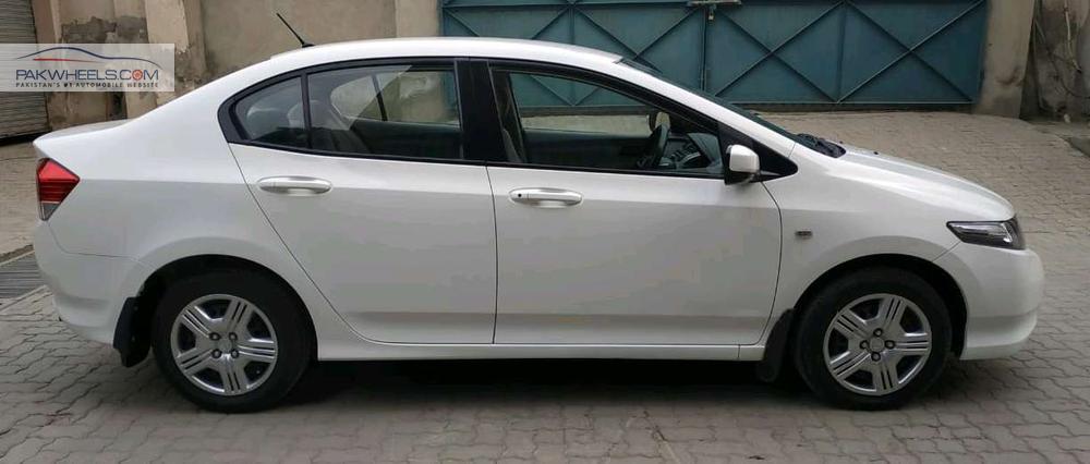 Honda City 2014 for Sale in Lahore Honda City 2014 for Sale in Lahore Image-13