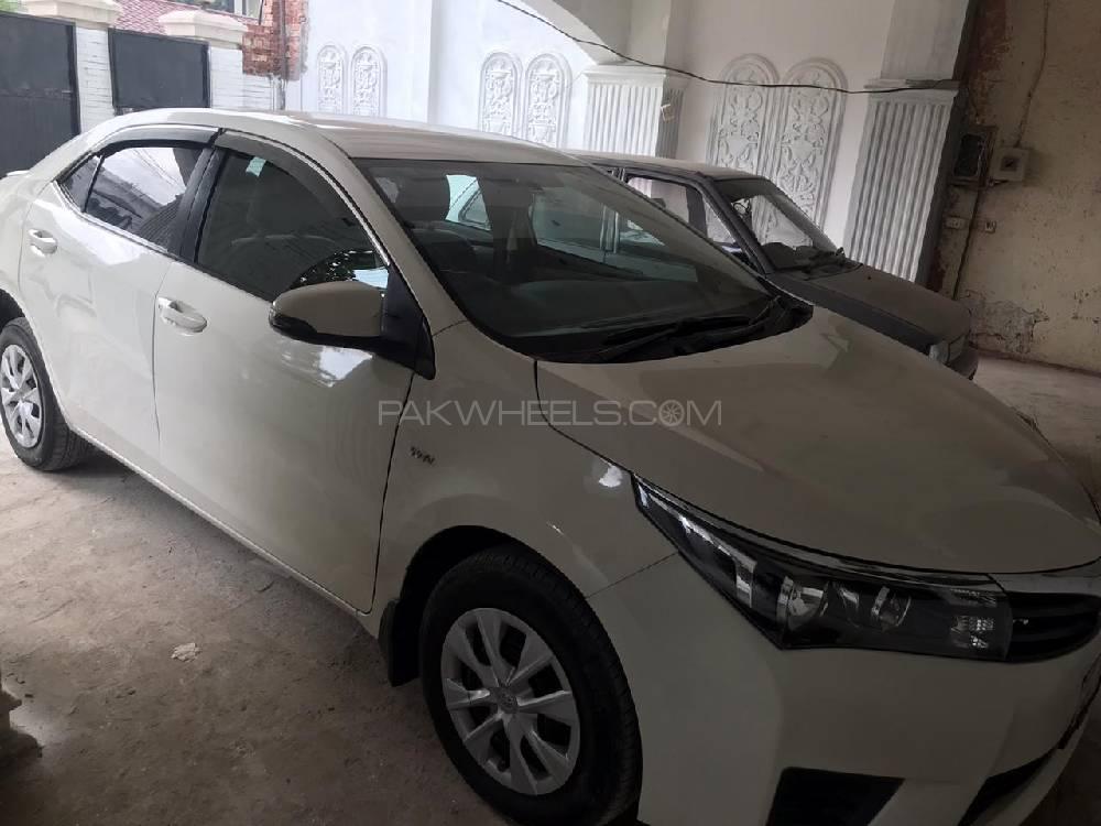 Toyota Corolla 2015 for Sale in Lahore Toyota Corolla 2015 for Sale in Lahore Image-2