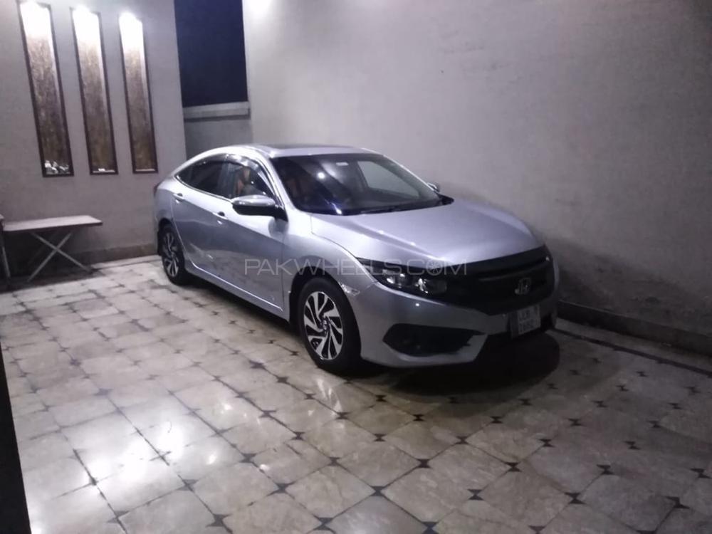 Honda Civic 2017 for Sale in Gujranwala Honda Civic 2017 for Sale in Gujranwala Image-4