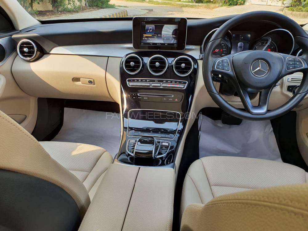 Mercedes Benz C Class 2018 for Sale in Karachi Mercedes Benz C Class 2018 for Sale in Karachi Image-7