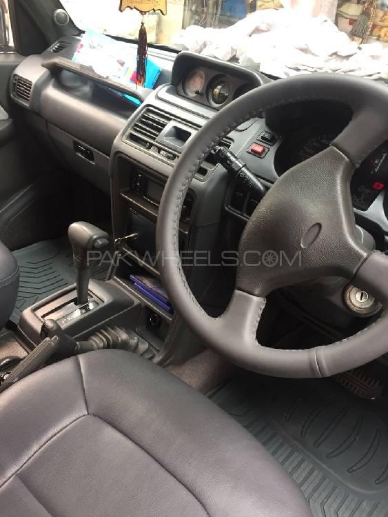 Mitsubishi Pajero 1995 for Sale in Lahore Mitsubishi Pajero 1995 for Sale in Lahore Image-6
