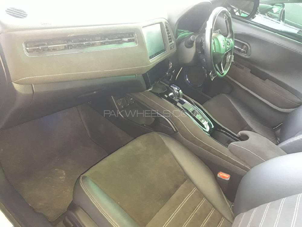Honda Vezel 2017 for Sale in Lahore Honda Vezel 2017 for Sale in Lahore Image-2