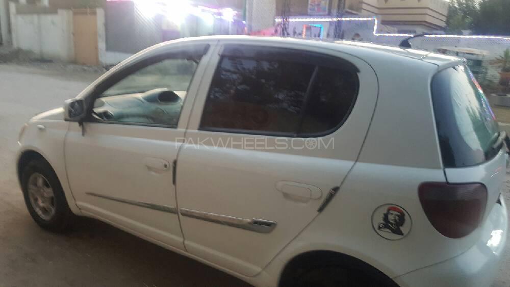 Toyota Vitz 2000 for Sale in Peshawar Toyota Vitz 2000 for Sale in Peshawar Image-2