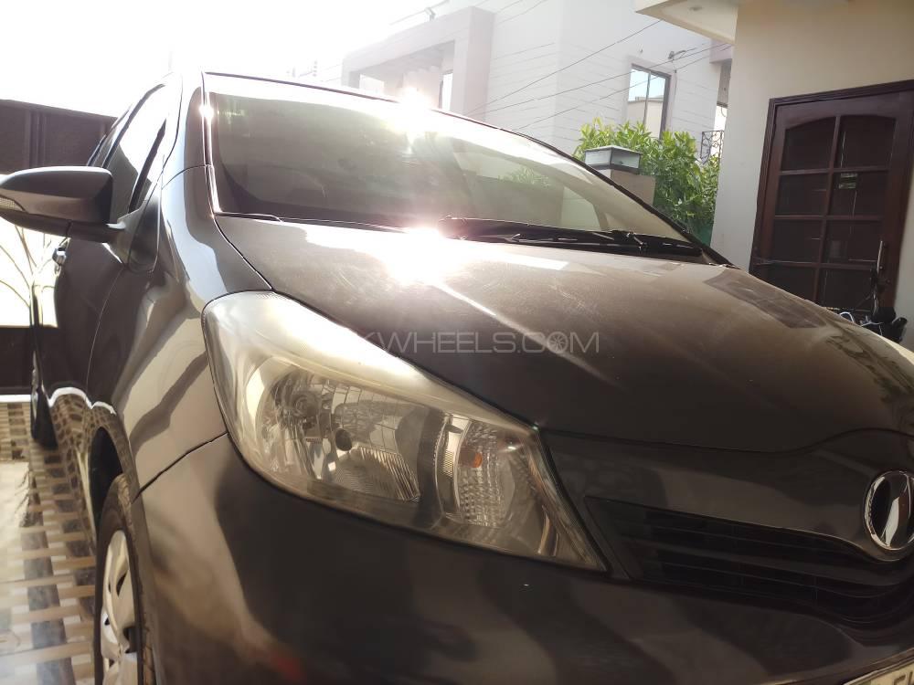 Toyota Vitz 2013 for Sale in Lahore Toyota Vitz 2013 for Sale in Lahore Image-2